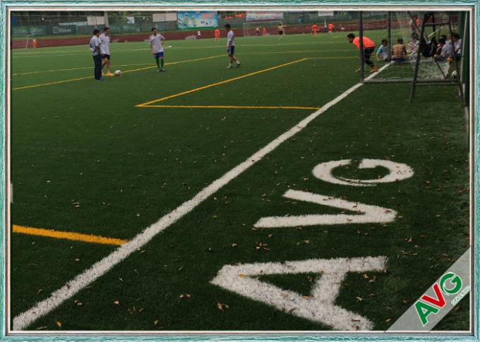 Monofilamen PE Benang Jenis Football Rumput Buatan Dengan Lapisan SRR / PU 0