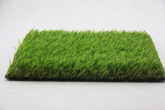 CINA 50mm High Density Green Grass Plastik Karpet Taman Lansekap pemasok