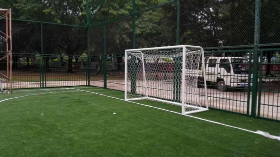 CINA Rumput Buatan Olahraga Luar Ruangan Hijau / Hijau Zaitun Untuk Lapangan Sepak Bola / Taman Bermain pemasok