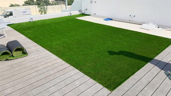 25MM Rumput Buatan Karpet Rumput Sintetis Untuk Rumput Lanskap Taman pemasok