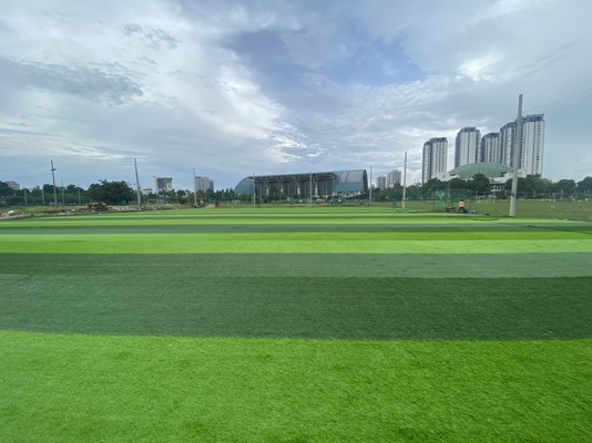 Karpet Rumput Buatan 60mm Football Ground Ramah Lingkungan pemasok